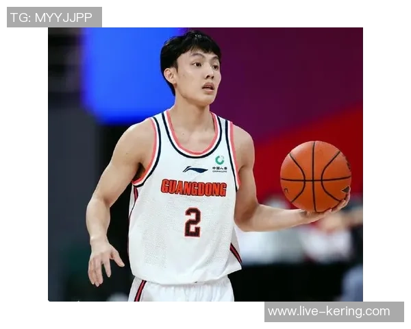 徐杰：从青涩新星到篮球场上的闪耀巨星的成长之路与未来展望